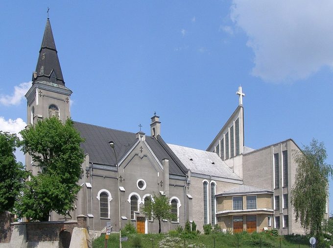 Sanktuarium Matki Bożej Łaskawej w Lubaczowie