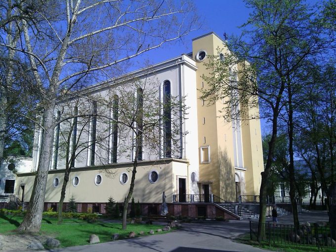 Sanktuarium Matki Bożej Różańcowej w Warszawie