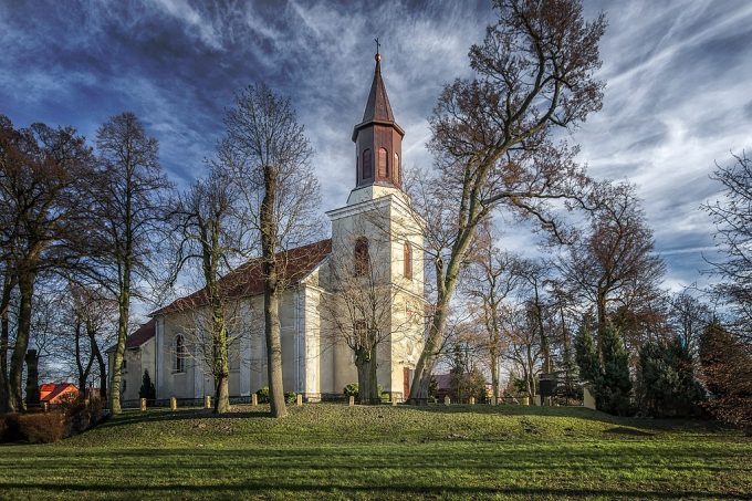 Sanktuarium Matki Bożej Pocieszenia w Lutogniewie