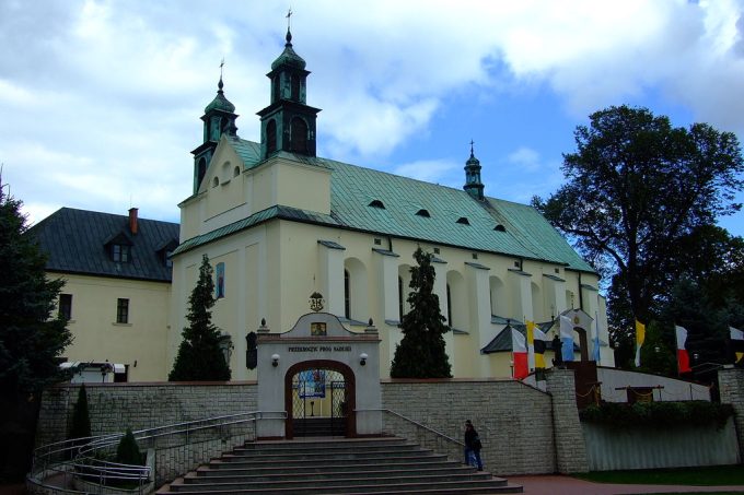 Sanktuarium Matki Bożej Leśniowskiej Patronki Rodzin