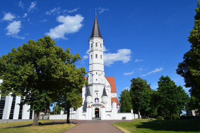 Katedra św. Apostołów Piotra i Pawła w Szawlach