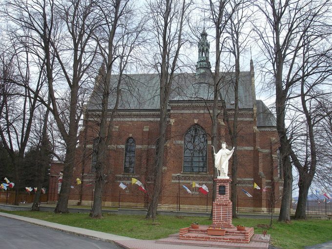 Sanktuarium św. Andrzeja Boboli w Strachocinie