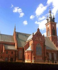 Sanktuarium Matki Bożej Królowej Świata – Opiekunki Ludzkich Dróg w Sokołowie Małopolskim