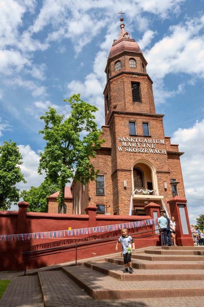 Sanktuarium Maryjne w Starych Skoszewach