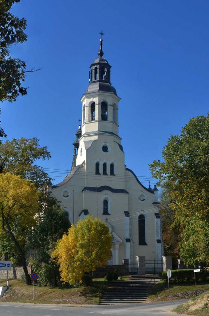 Sanktuarium Matki Bożej Pocieszycielki Strapionych w Domaniewicach