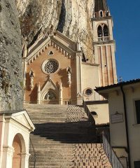 Sanktuarium Madonna della Corona w Spiazii