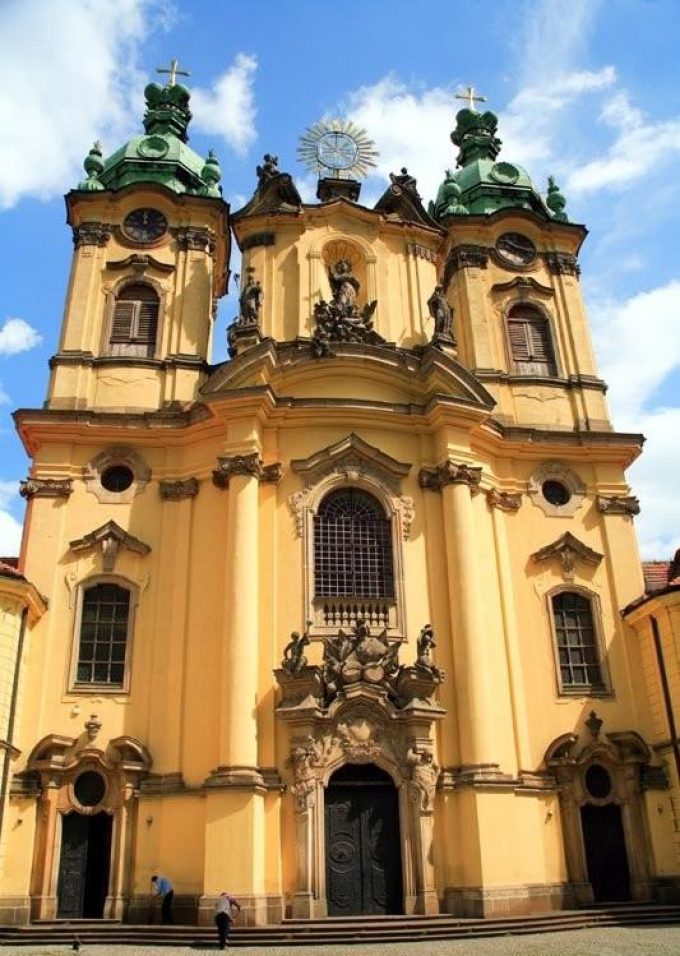 Sanktuarium św. Jadwigi Śląskiej w Legnickim Polu