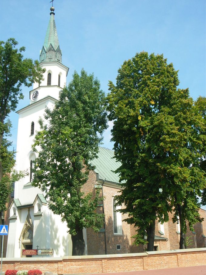 Sanktuarium Matki Bożej Ropczyckiej Królowej Rodzin w Ropczycach