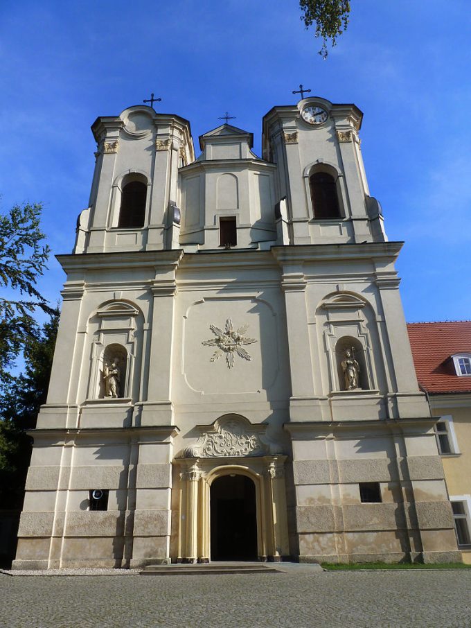 Sanktuarium Matki Bożej Pocieszenia w Obrze