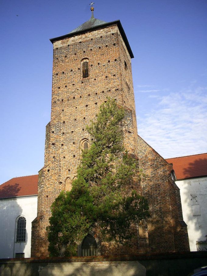 Sanktuarium Podwyższenia Krzyża Św. w Sośnicy