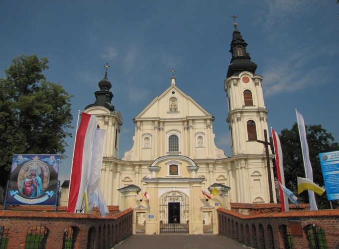 Sanktuarium Matki Bożej Opiekunki Podlasia w Leśnej Podlasce