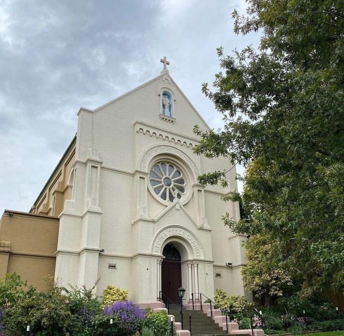Narodowe Sanktuarium św. Teresy z Lisieux w Kew