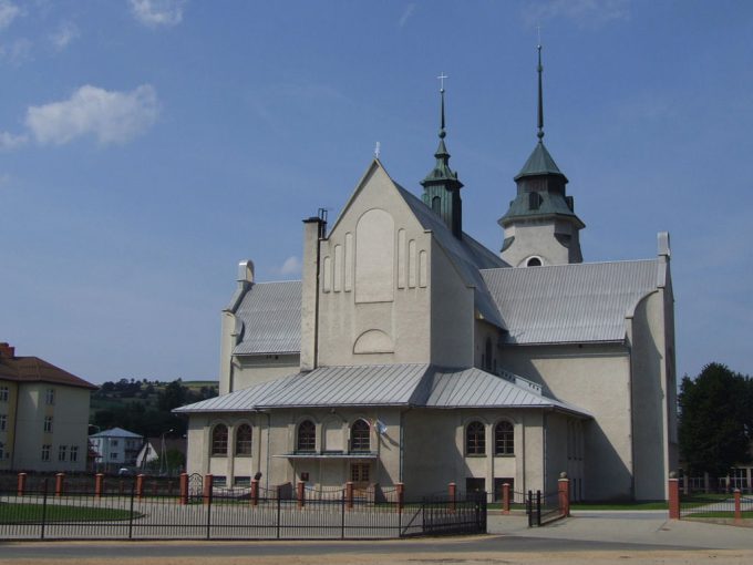 Sanktuarium Matki Bożej Szkaplerznej w Dobrej
