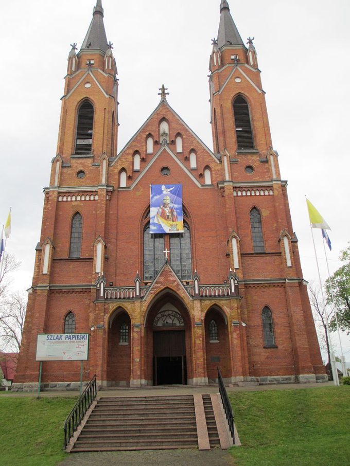 Sanktuarium Matki Bożej Królowej Rodzin w Rajgrodzie