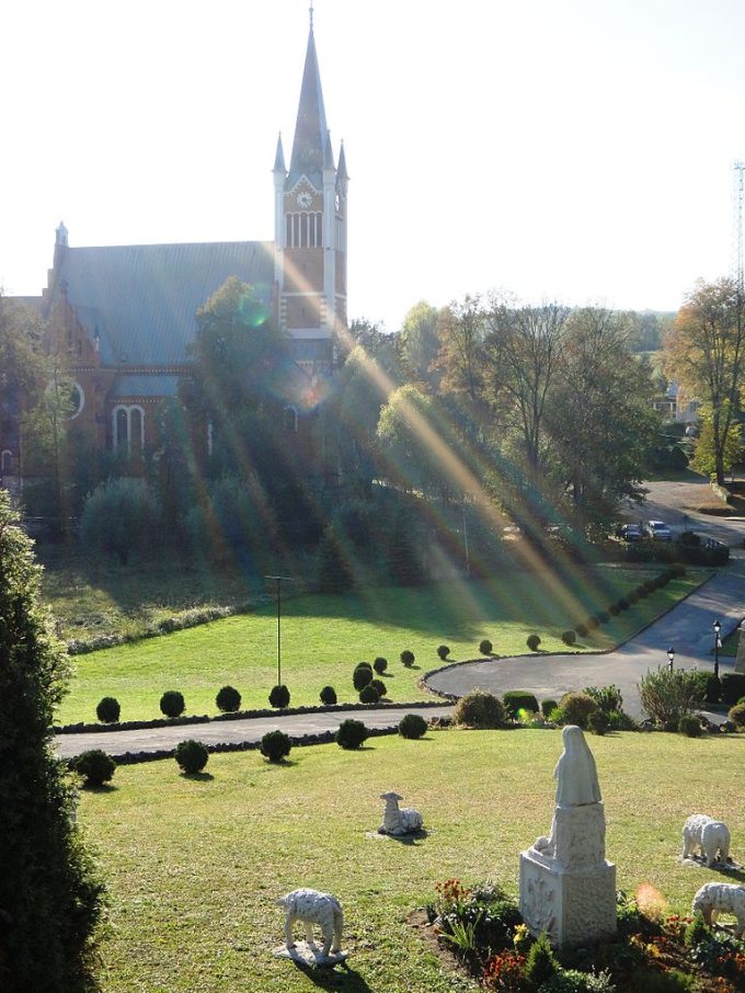 Sanktuarium Matki Bożej z Lourdes w Porąbce Uszewskiej