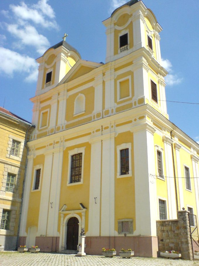 Sanktuarium Matki Bożej Wielkiej Pani Węgrów w Márianosztra