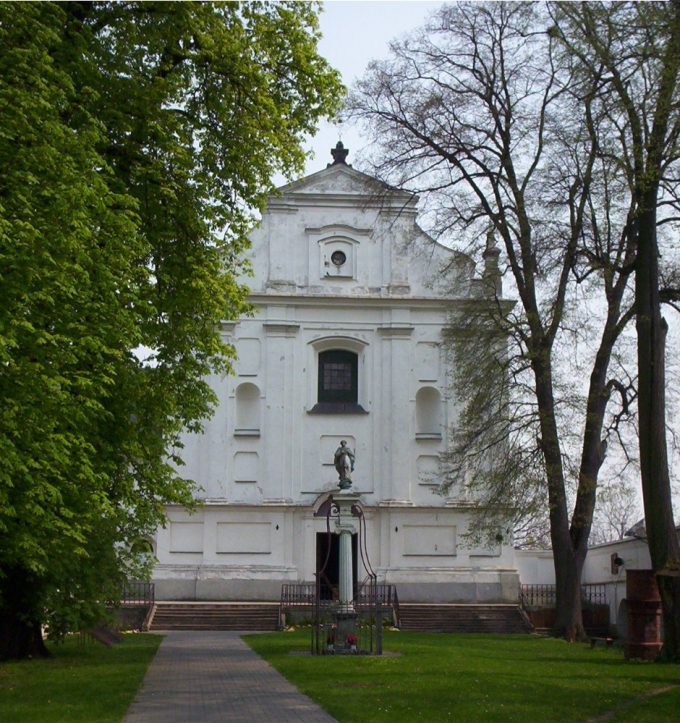 Sanktuarium Matki Bożej Świętorodzinnej w Miedniewicach