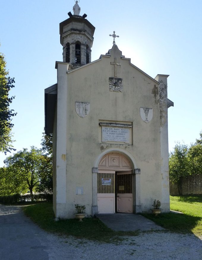 Kaplica Dobrego Spotkania, zbudowana na miejscu objawienia Matki Bożej