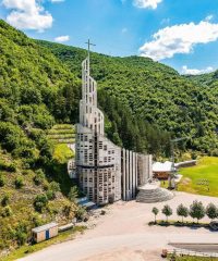 Sanktuarium św. Jana Chrzciciela w Podmilačjach