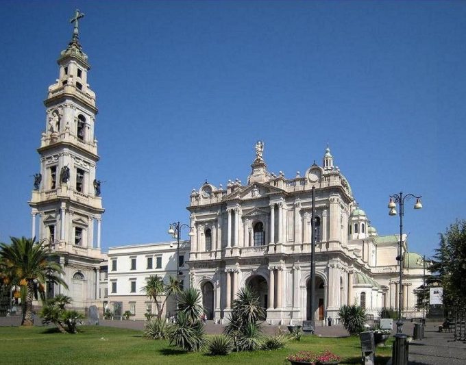 Papieskie Sanktuarium Matki Bożej Różańcowej w Pompejach