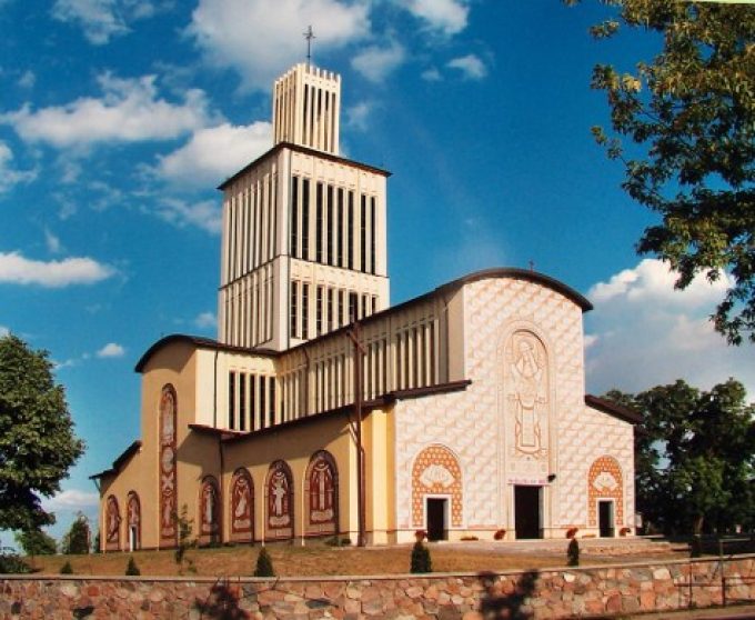 Sanktuarium Trójcy Przenajświętszej i świętej Anny w Prostyni