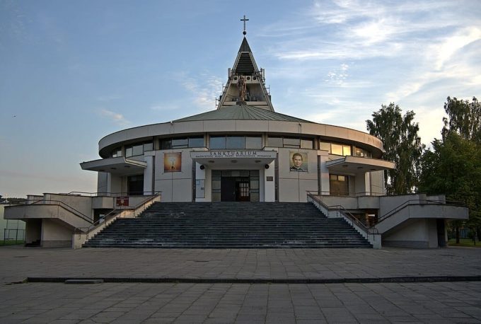Sanktuarium Matki Bożej Wspomożycielki Wiernych w Rumii
