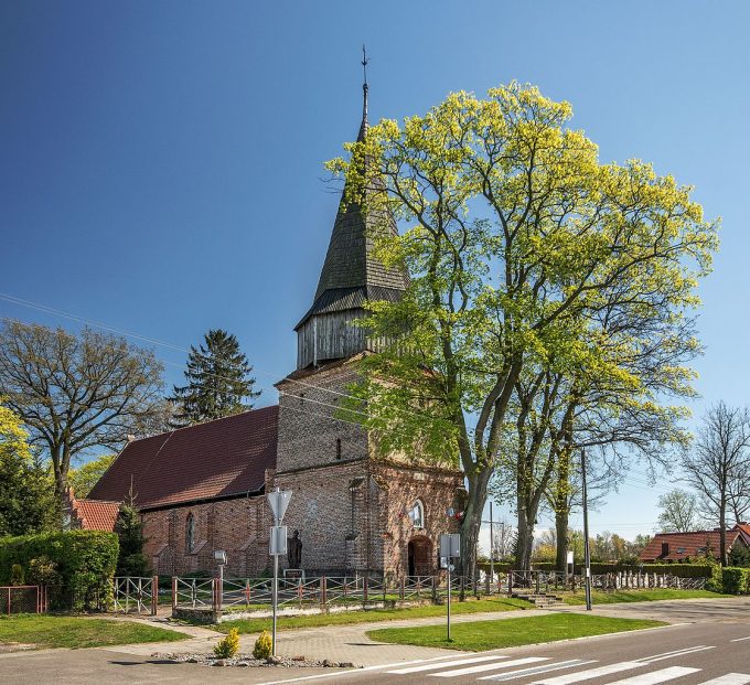 Sanktuarium Matki Bożej Szkaplerznej w Lubieszewie