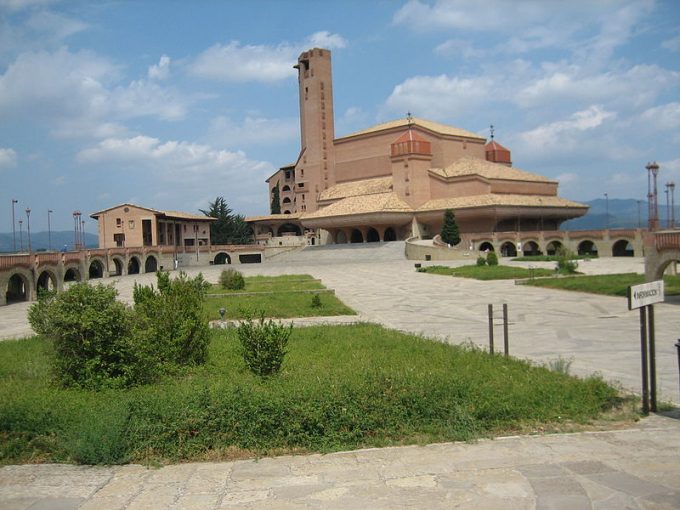 Sanktuarium Maryjne Torreciudad w Alto Aragonia