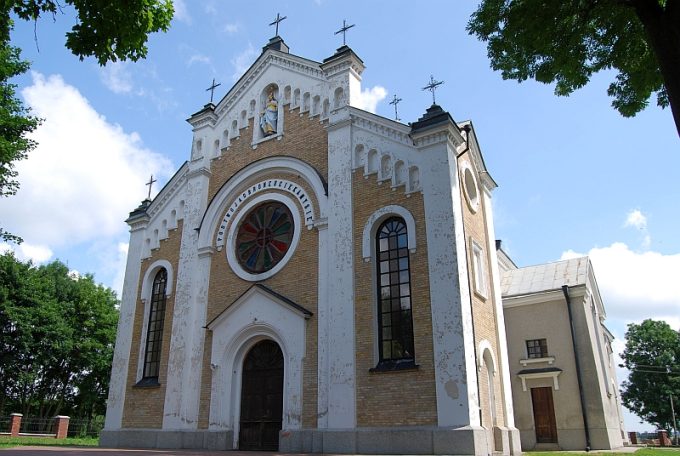 Sanktuarium Matki Bożej Szkaplerznej w Nabrożu