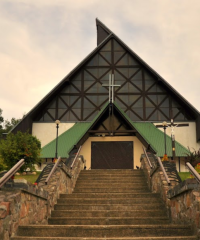 Sanktuarium Matki Bożej Nadodrzańskiej Królowej Pokoju w Siekierkach