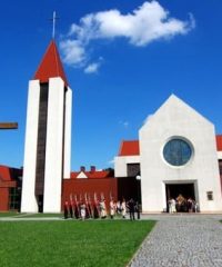 Sanktuarium Matki Bożej Szkaplerznej w Strzelcach Wielkich